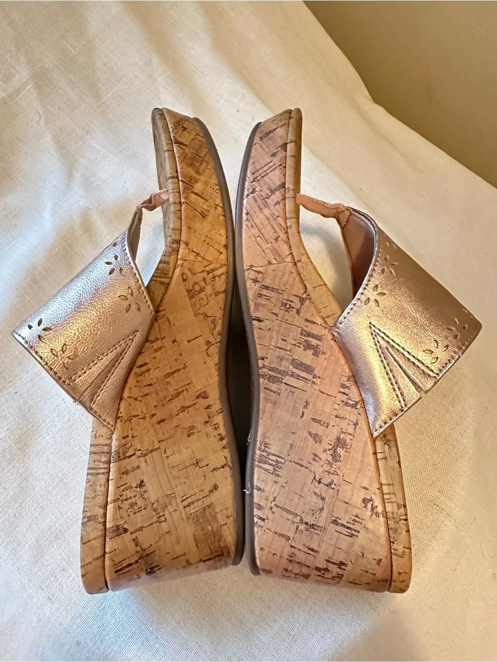 Vionic Anitra Rose Gold Metallic Platform Wedge Thong Cork Sandals US 6 Orthotic
